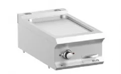 Plancha professionnelle électrique rainurée à poser MBM - DOMINA PRO 700 Plancha professionnelle électrique rainurée à poser MBM - DOMINA PRO 700