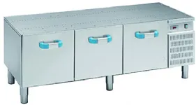 Soubassement réfrigéré 3 tiroirs longueur 1600mm profondeur 600/650mm MBM Soubassement réfrigéré 3 tiroirs longueur 1600mm profondeur 600/650mm MBM